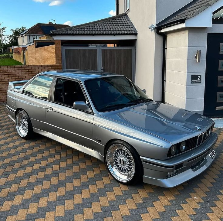 e30